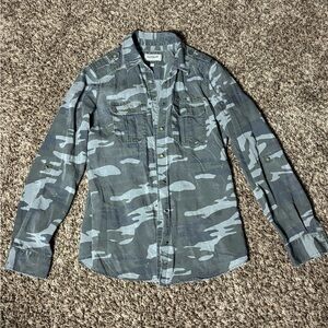 Y2K Express Boyfriend Trendy Camouflage Button-Up Festival Military Shirt Gray